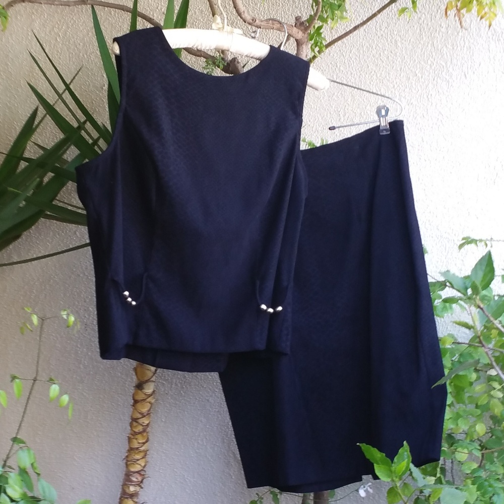 Designer Skirt Set JET BLACK🧲